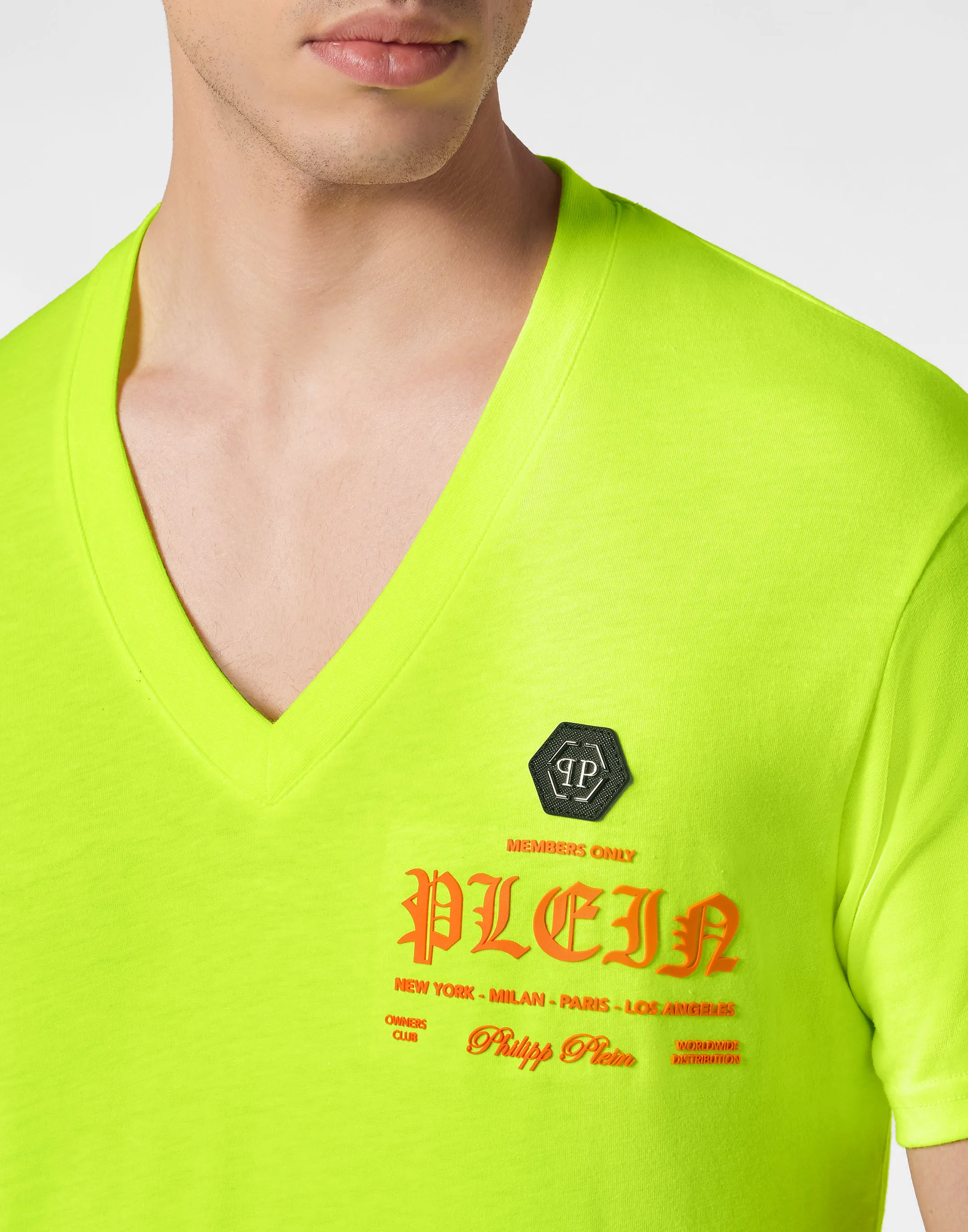 T-shirt V-Neck